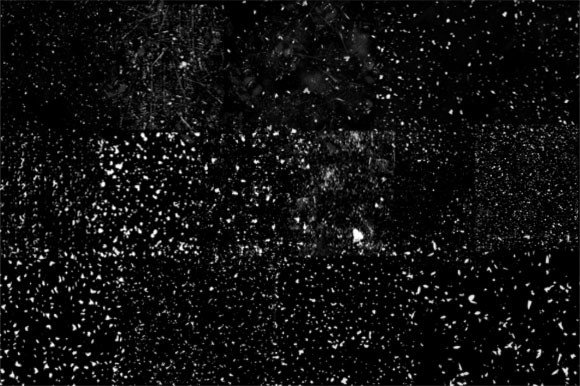 16 Distress Grunge Photoshop Brushes (by IndigoCreations)