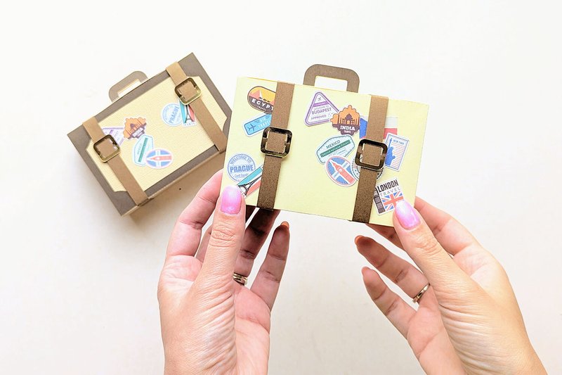 3D Paper Suitcase Gift Box SVG (by RisaRocksIt)