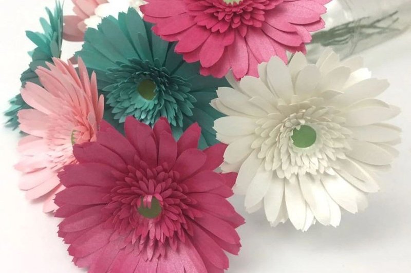 Gerbera Daisy Paper Flower (by Creative Fabrica Crafts)