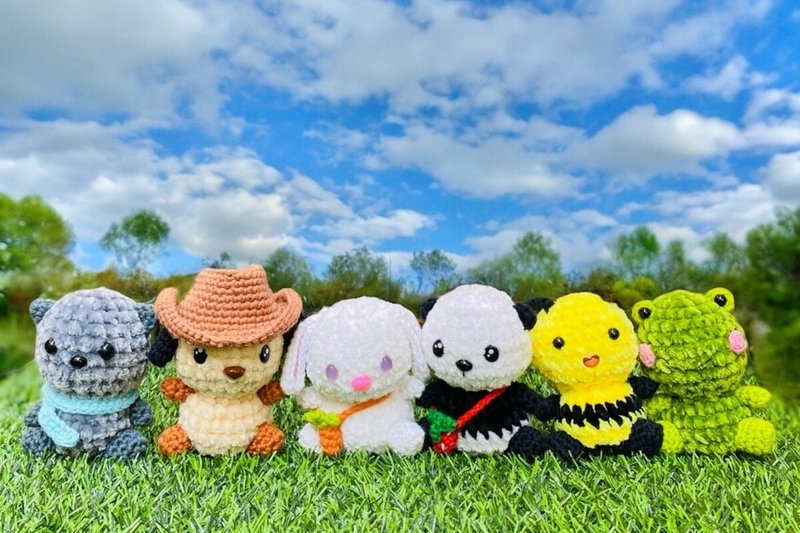 Little Animals Crochet Patterns (by Tippayashop)