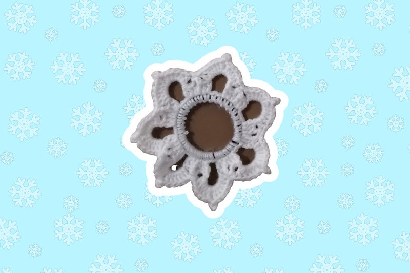 Snowflake Scrunchies: 3 Crochet Patterns (by transatlanticcrochet)